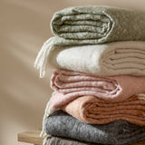 Cozy Woven Tasselled Throw, Green