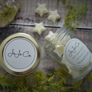 JoJo Co. Cranberry and Spiced Nutmeg Scented Soy Wax Melts